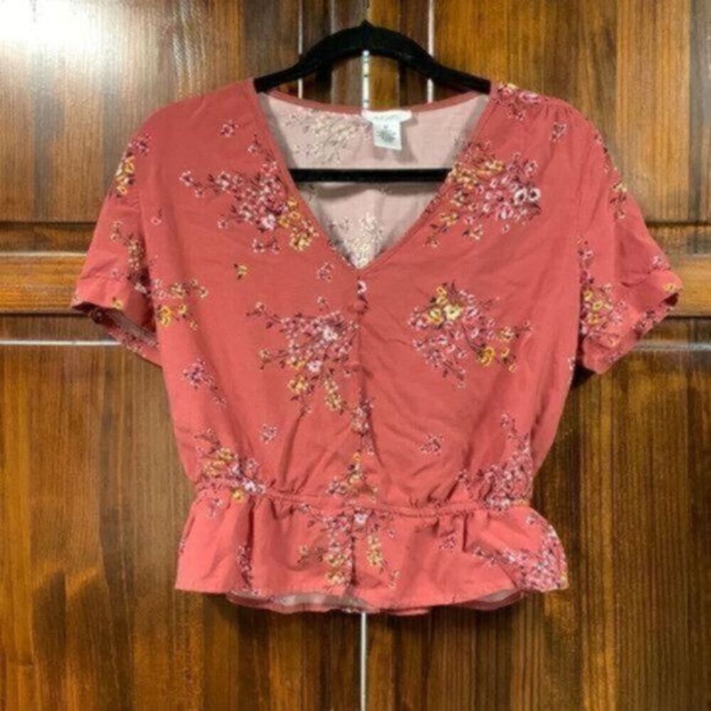 Persaya pink floral cropped cinch waist top size medium